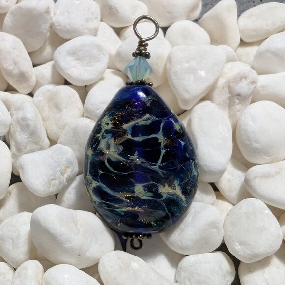 Vintage 90s Handmade Glass Lampwork Bead - Murano Glass - Blue Pendant - Picture 4 of 5
